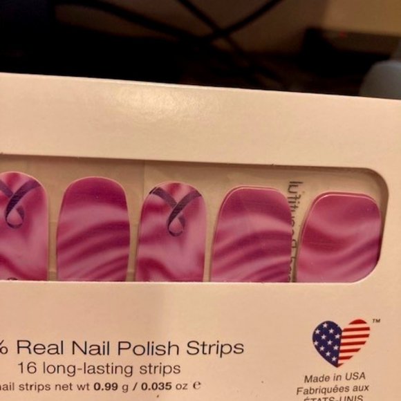 Brave & Beautiful Nail Strips💜 - Picture 1 of 2